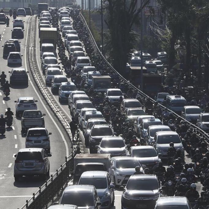 Jakarta is the world's most polluted city. Blame the dry season and vehicles for the gray skies